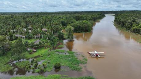Floatplane in Lake Murray update_Floatplane in Kapikam