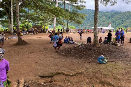 There was a huge reception at Yambaitok when the Clinic Patrol team arrived
