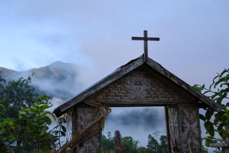 entrance to church yard at Malaumanda