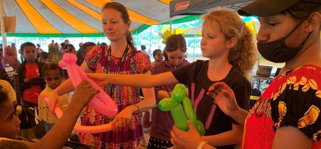 Mt Hagen Community Outreach Event_balloons for the kids