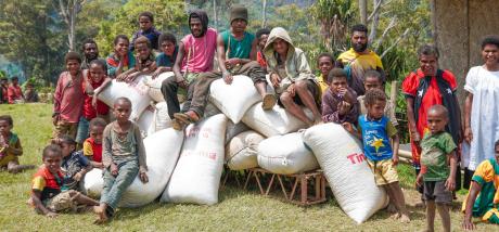 Dusin - kids on coffee bags