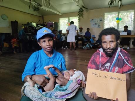 Kelin, Bani and Samuel together after Kelin received her VHV certificate
