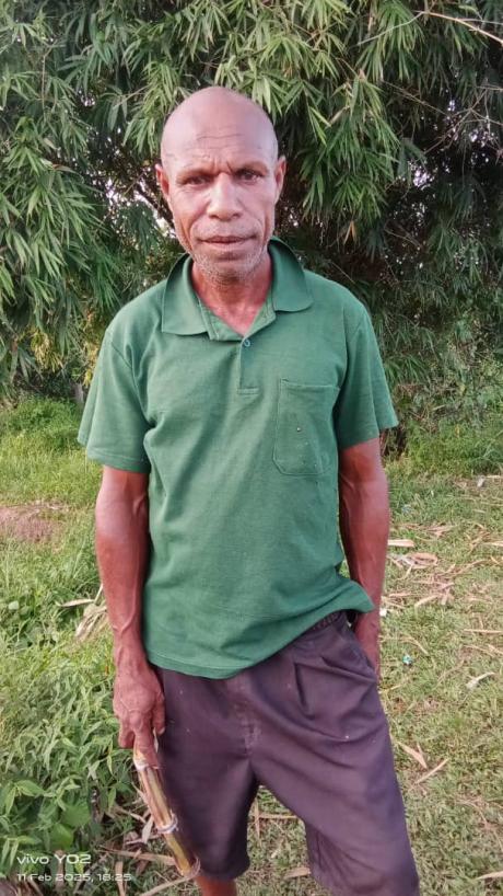 Kumin Gera posing for the camera